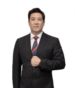 Richard Won Senior Associate photo